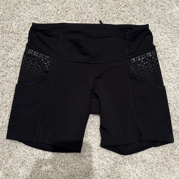 Lululemon Run: Dart and Dash Short - Black Size 6 - Picture 4 of 6